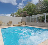 516 'Oaks Pacific Blue' 265 Sandy Point Road- private pool aircon WIFI - Tourism Search