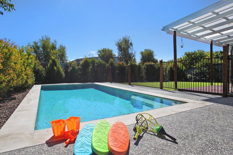 53 Northbeach Place, Mudjimba - Tourism Search 3