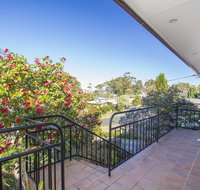 57 Carroll Ave Mollymook Beach - Relaxed Homely Retreat - Tourism Search