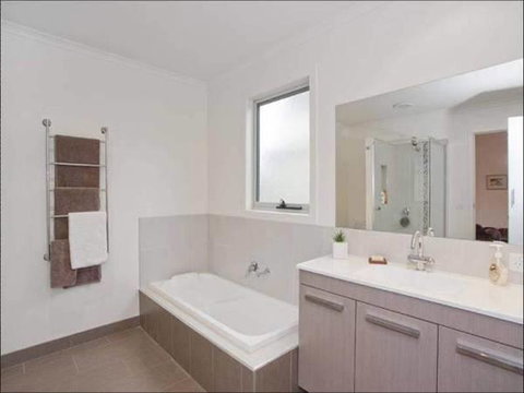 A Beautiful Beach House Torquay - Tourism Search 3