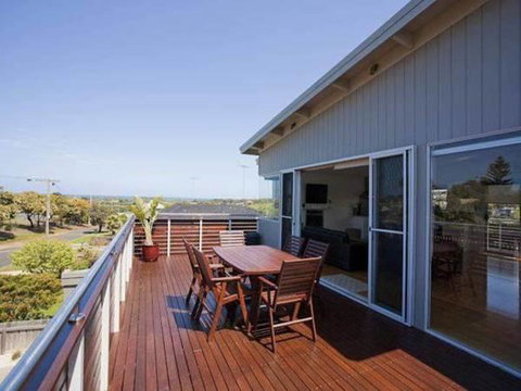 A Beautiful Beach House Torquay - Tourism Search 0