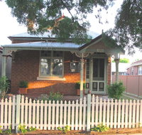 Acacia Cottage on Peel Bathurst - Tourism Search