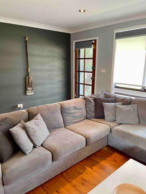 DOCK 08 Riverside Entertainer Pets Welcome - Tourism Search 2