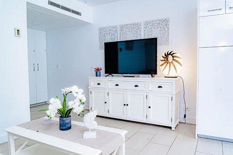 DRIFT PALM COVE- Private 2 Bed -Apartment 2204 - Tourism Search 3