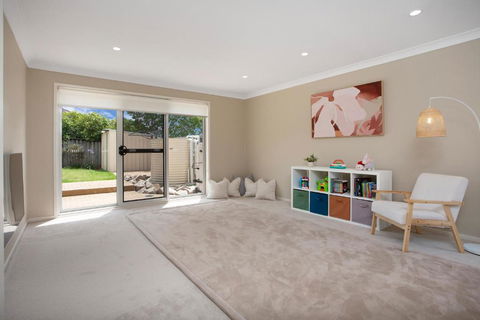 Entire Home In Park Central - Family-Friendly Getaway - Walk To Parks, Shops And Transport In Macarthur - Tourism Search 4