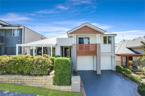 Entire Home In Park Central - Family-Friendly Getaway - Walk To Parks, Shops And Transport In Macarthur - Tourism Search 0