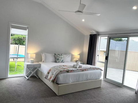 Family Retreat In Burleigh - Tourism Search 4