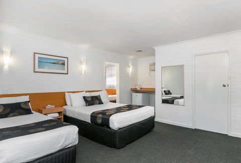 Flag Motor Lodge - Tourism Search 3