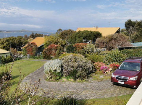 Flinders Island Masters Quarters - Lady Barron - Tourism Search 1