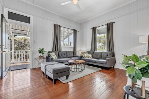 Gabba Central House 3BR2Bath Pets - Tourism Search 1