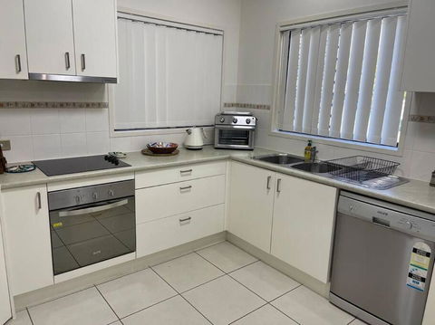 Georgina Townhouse - Tourism Search 2