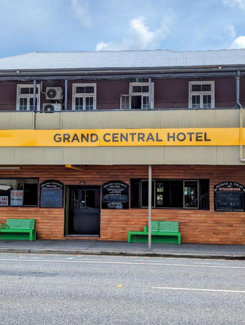 GRAND CENTRAL HOTEL PROSERPINE - Tourism Search 2