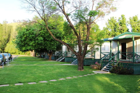Gundagai Cabins & Tourist Park - Tourism Search 1