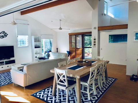 Ibis 3 House - Tourism Search 3