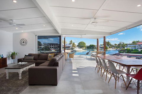 INCREDIBLE VALUE - Perfect For Large Families - Tourism Search 2