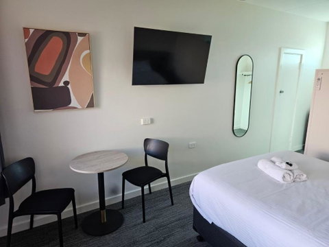 International Hotel Motel - Tourism Search 1
