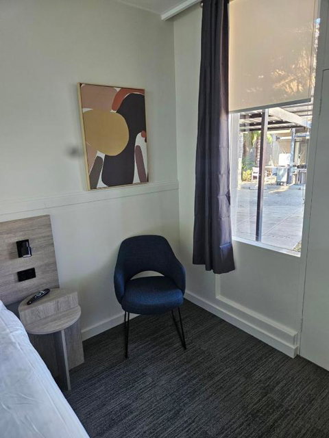 International Hotel Motel - Tourism Search 3