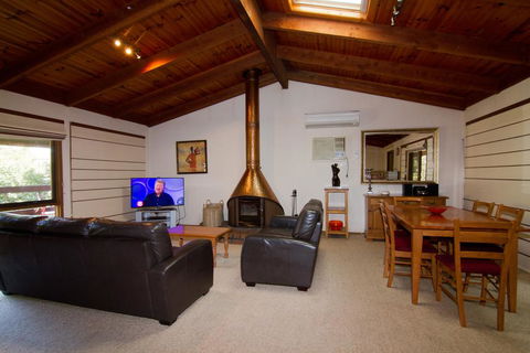 Alrima Lodge, Bright - Tourism Search 2