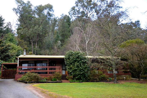 Alrima Lodge, Bright - Tourism Search 0