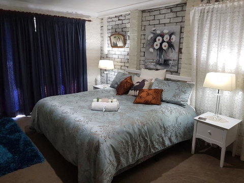Amore Casa Tenterfield - Tourism Search 3