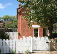 Annies Garden Cottage - Tourism Search