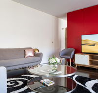 Apartment with Balcony and Parking near Racecourse - Tourism Search