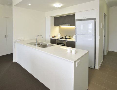 Apartments G60 Gladstone - Tourism Search 3