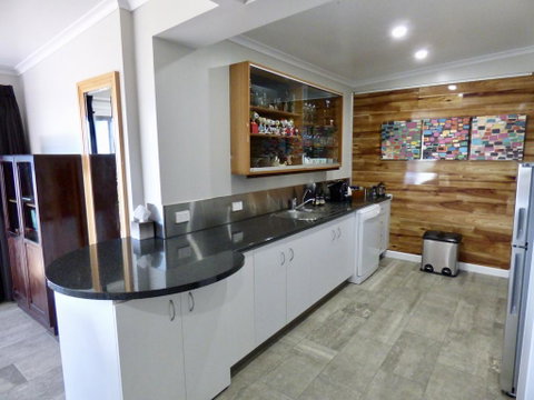 ArtHOUSE Beachfront Accommodation - Tourism Search 2