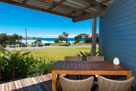 ArtHOUSE Beachfront Accommodation - Tourism Search 0