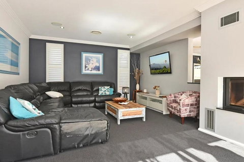 Luxury Mandalong Mansion With Pool & Spa - Tourism Search 1