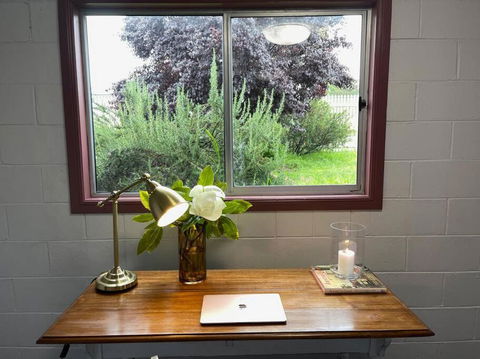 MAGNOLIA HOUSE ON THE CREEK - STANTHORPE - Tourism Search 3