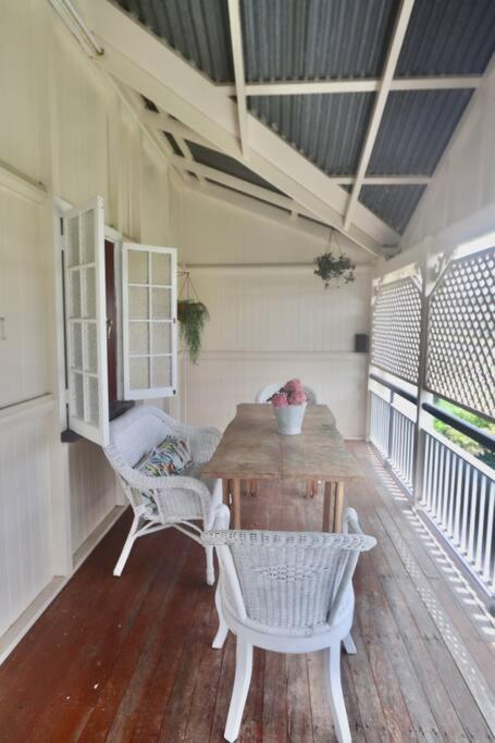 MAGNOLIA HOUSE ON THE CREEK - STANTHORPE - Tourism Search 2