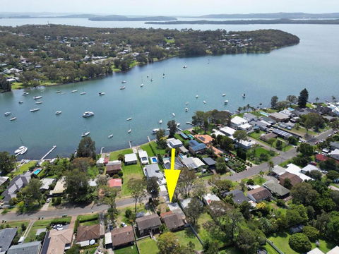 NEW PropertyBreezy Bayside Haven At Brightwaters - Tourism Search 0