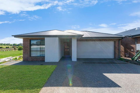 Morview Holiday Homes-Elephant - Tourism Search 1