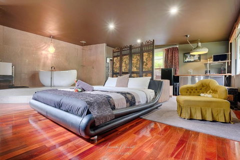 Mudstone Suites - Tourism Search 0