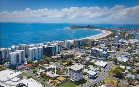 NAROO7- PRIME, CENTRE OF MOOLOOLABA LOCATION - Tourism Search 0