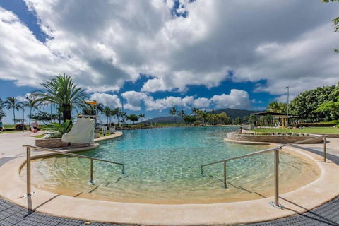 NEW! 2BR Whitsundays Oasis W/ Ocean Views - Tourism Search 2