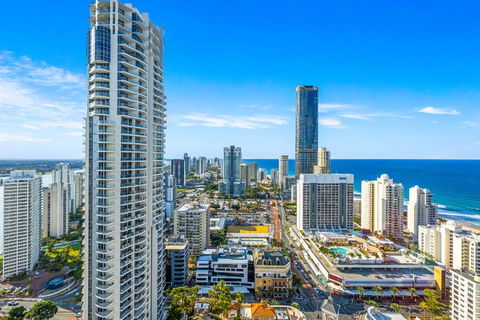 NEW Chevron Ocean Views Central Surfers. - Tourism Search 3