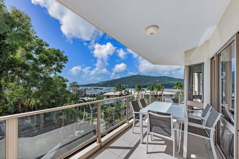 NEW! Gorgeous 2BR Apartment With Stunning Ocean Views! - Tourism Search 2