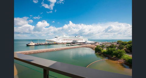 NEW - ZEN AT THE WATERFRONT - Luxury Waterfront Holiday Home For Families & Friends - Tourism Search 3