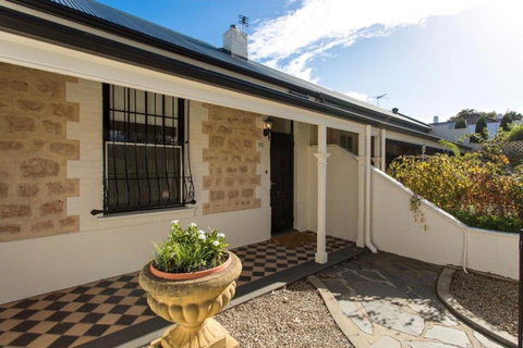 North Adelaide Row Cottage Monte - Tourism Search 0