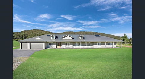 ON Keppies - BnB - Family Farm & Wedding Guest Accommodation Paterson NSW - Tourism Search 0