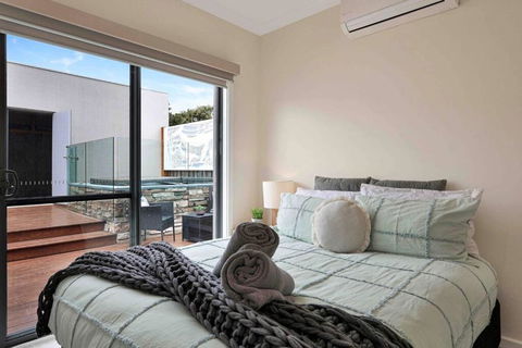 OG Spa Retreat- 3 Bedroom, Spa, Central, Aircon - Tourism Search 1