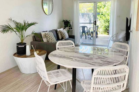 PA1,Great Holiday In Sunshine Beach With Your Pets - Tourism Search 0