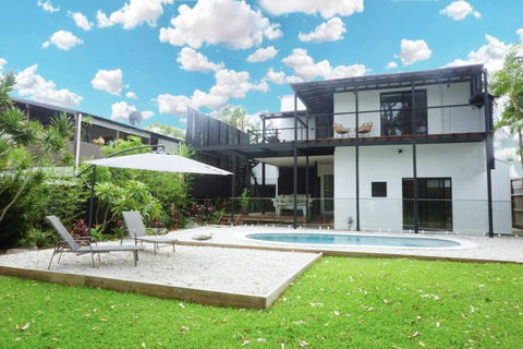 PACIFIC Stunning Coastal Home The Perfect Family Getaway - Tourism Search 1