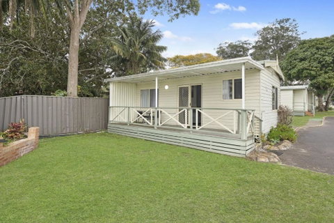 Paradise Palms Caravan Park - Tourism Search 1