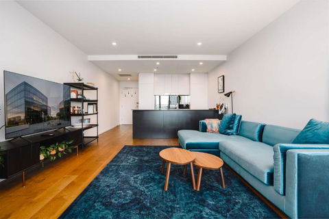 Perfect Located 1-Bed With Great Views & Parking - Tourism Search 2