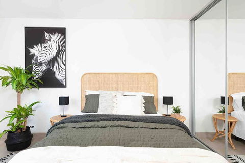 PERFECT STAY 2MIN By WALK TO THE BEACH FREE PARKING - Tourism Search 3