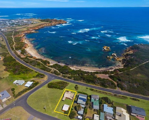 Peterborough Beach House - Tourism Search 2