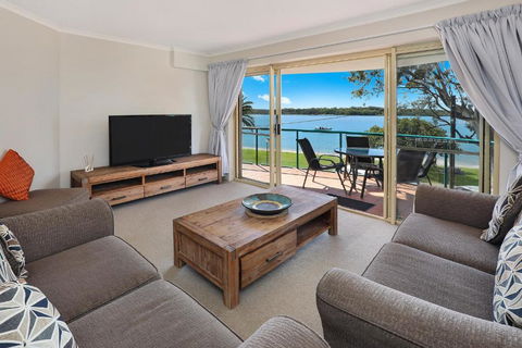 PICNIC7- PICTURE PERFECT PICNIC POINT - Tourism Search 0